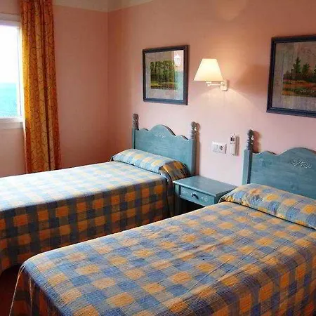 Begonias Villa Cala'N Bosch (Menorca)