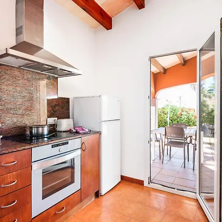 Begonias Villa Cala'N Bosch (Menorca)