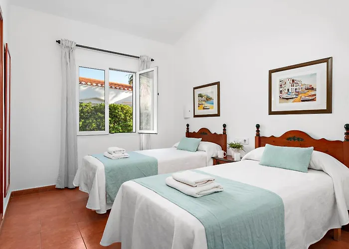 Begonias * Cala'N Bosch (Menorca)